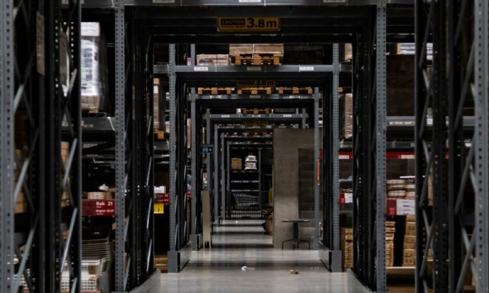 How Janitorial Services Keep Warehouses Clean and Compliant - blog