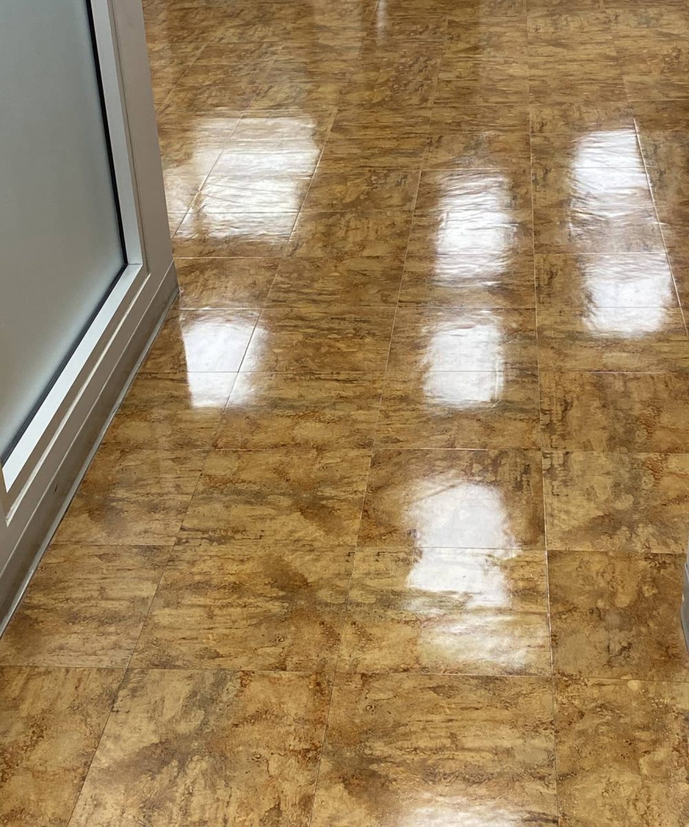 Hard Floor Maintenance in Des Moines, IA